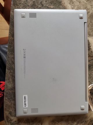 Portátil Samsung Book 2Go Plata
