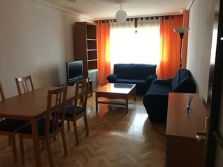 Contenido Trastero con muebles retirados de piso