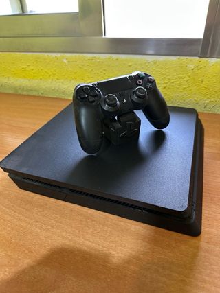 PS4 Slim Negra