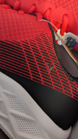 Deportivas Skechers Talla 40.5 Rojas y Negras