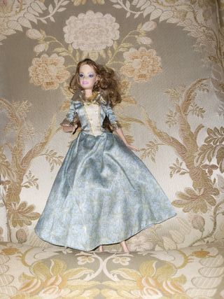 Muñeca Barbie Princesa Vestido Azul