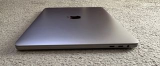 MacBook Pro 13 2016 4 Puertos TB Gris Espacial