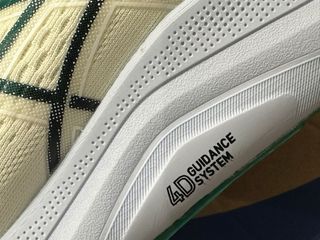 Asics Gel-Kayano 32 Verde/Blanco