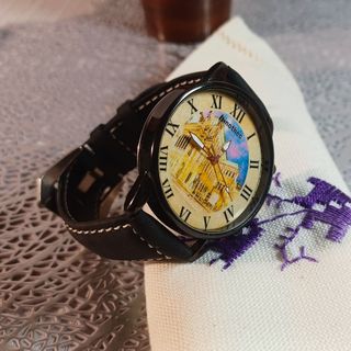 Reloj de pulsera con diseño de edificio