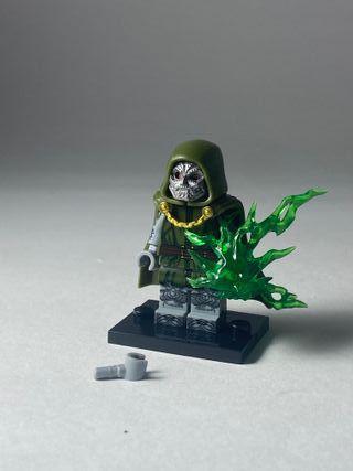 Doom Latveria - Figurine Type Lego Marvel 2