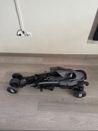 Silla de paseo Chicco negra y gris
