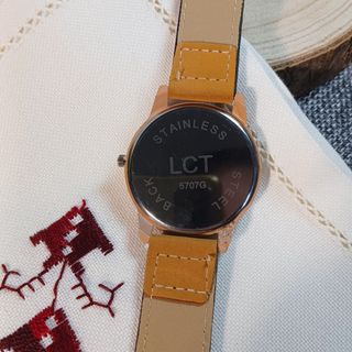 Elegante Reloj de Pulsera