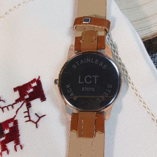 Elegante Reloj de Pulsera Marrón