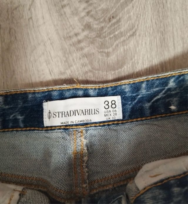 Falda vaquera larga con abertura