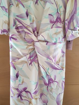 Vestido floral elegante talla S