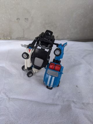 Robot Trasformabile Auto