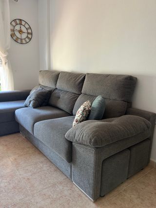 Sofá 3 plazas gris con canapé
