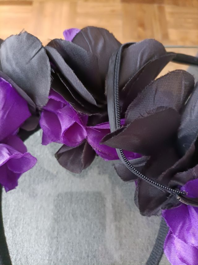 Diadema Flores Catrina Negra y Morada