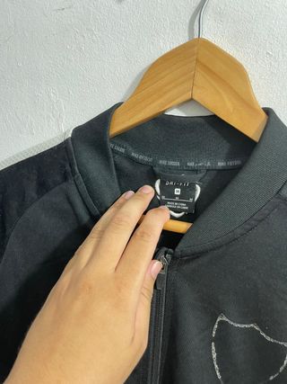 ¡¡OFERTA!! Talla M Chaqueta Nike Dri-Fit Negra