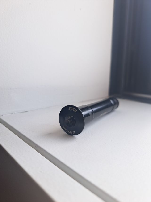 Parafuso/Veio Scott Spark 83.5mm