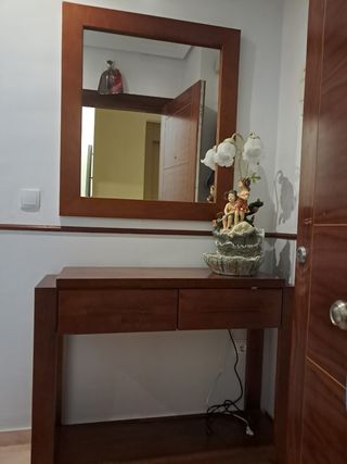 Mueble recibidor madera con espejo
