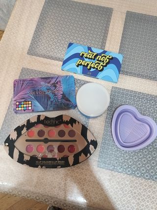 Mano práctica uñas. (Lote Estudiantes)