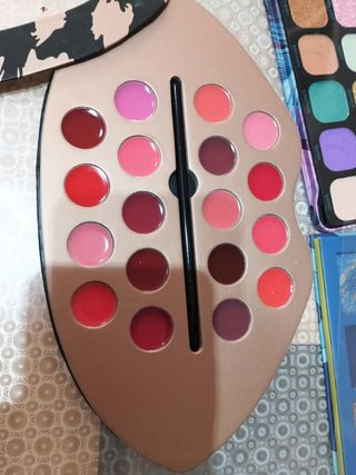 Mano práctica uñas. (Lote Estudiantes)