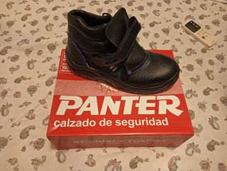 Botas de soldador PANTER fragua velcro negras
Nuev