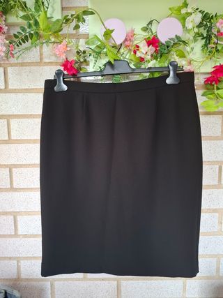 Falda recta negra midi Antea talla 48