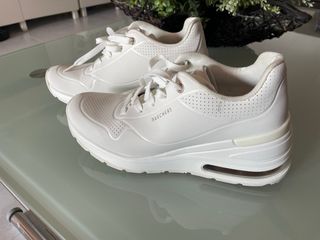 Skechers Million Air