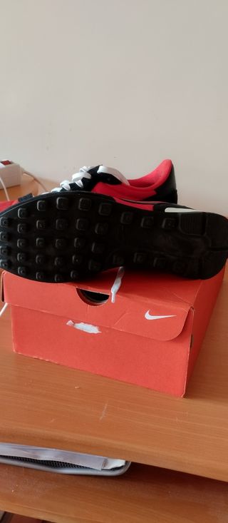 Zapatillas Nike Hombre naranja y Negras