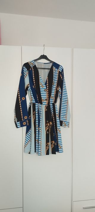 Vestido estampado cadenas y rayas