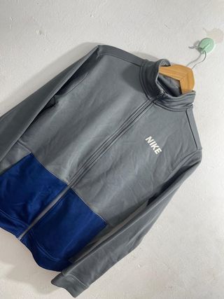 ¡¡OFERTA!! Talla XS Chaqueta Nike Gris