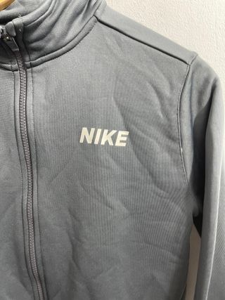 ¡¡OFERTA!! Talla XS Chaqueta Nike Gris