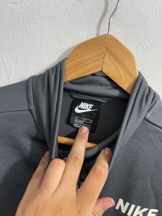 ¡¡OFERTA!! Talla XS Chaqueta Nike Gris