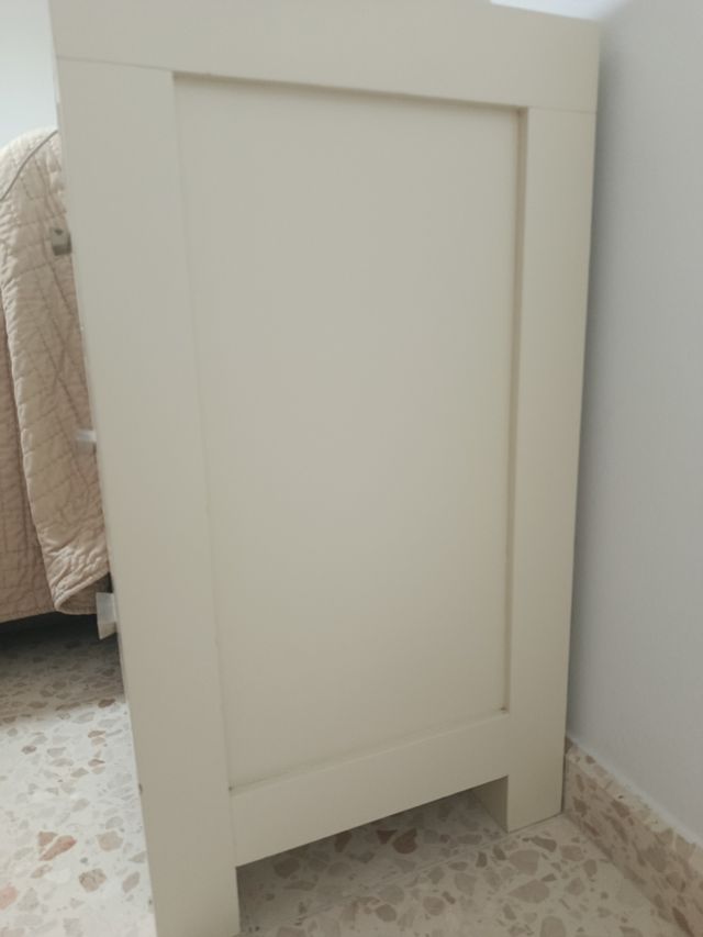 Mesitas de noche de madera beige