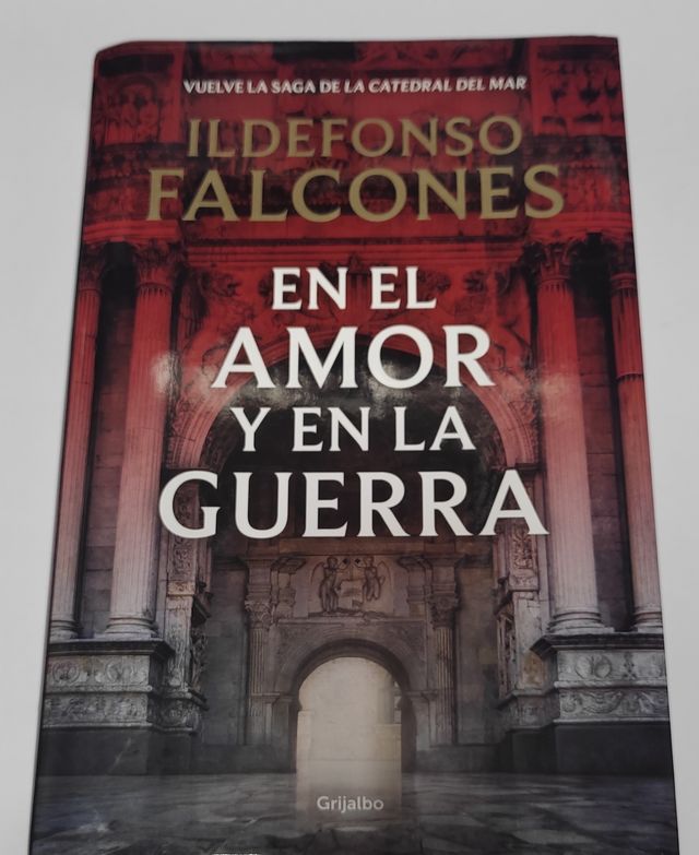 En el amor y en la guerra (La catedral del mar 3)