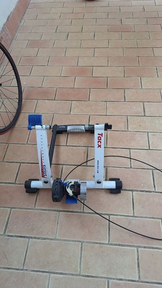 BICICLETA Y RODILLO 