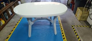 Mesa Ovalada Jardín Blanca
