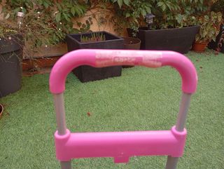 Carro portamochilas rosa