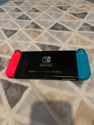 Nintendo Switch Azul y Rojo