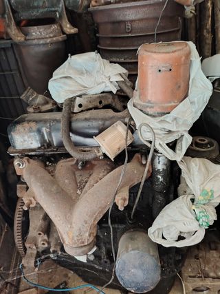 Tubo de escape de coche sincarne