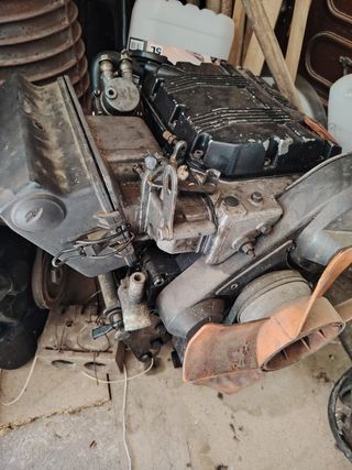 Tubo de escape de coche sincarne