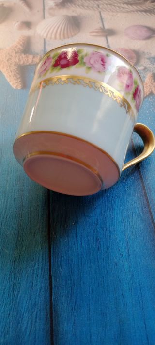 Tazza da tè anni '40 con rose