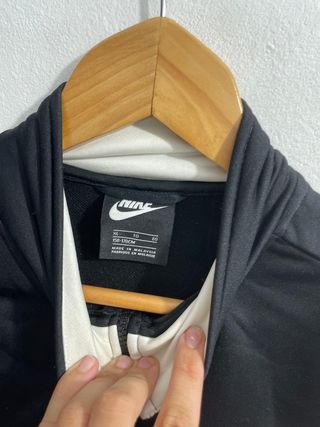¡¡OFERTA!! Talla S Chaqueta Nike Blanco y negro 