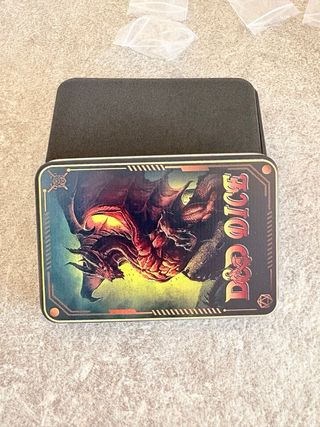 Set Dadi Dungeon and Dragons con Contenitore