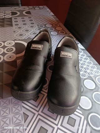 Zapatos de seguridad WORKTEAM negros