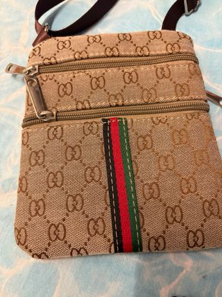 Riñonera Gucci Marrón Usada
si la quiere 655768507
