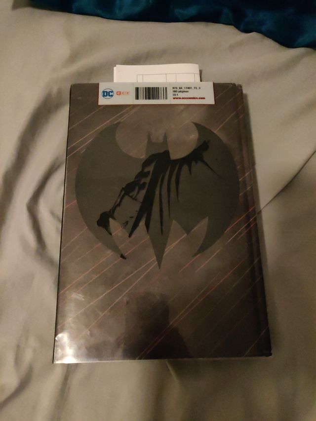 Batman Caballero Oscuro La raza superior deluxe