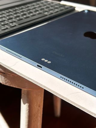 iPad Air 2022 + Teclado Magic Keyboard + Pencil 2