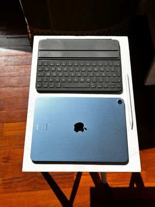iPad Air 2022 + Teclado Magic Keyboard + Pencil 2