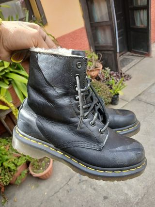 Botas Dr. Martens piel negra forro talla 37