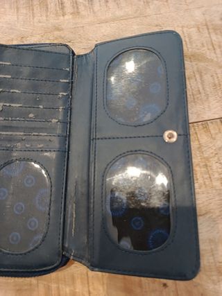 Cartera charol Desigual