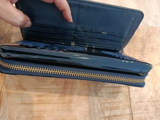 Cartera charol Desigual