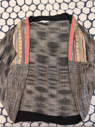 Cárdigan Gris y Multicolor